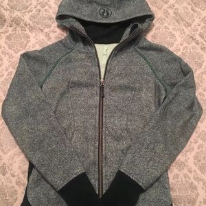 Lululemon scuba hoodie III Size 6 EUC